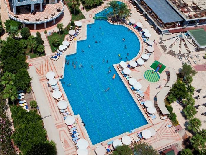 Mira Meridia Beach Resort Hotel