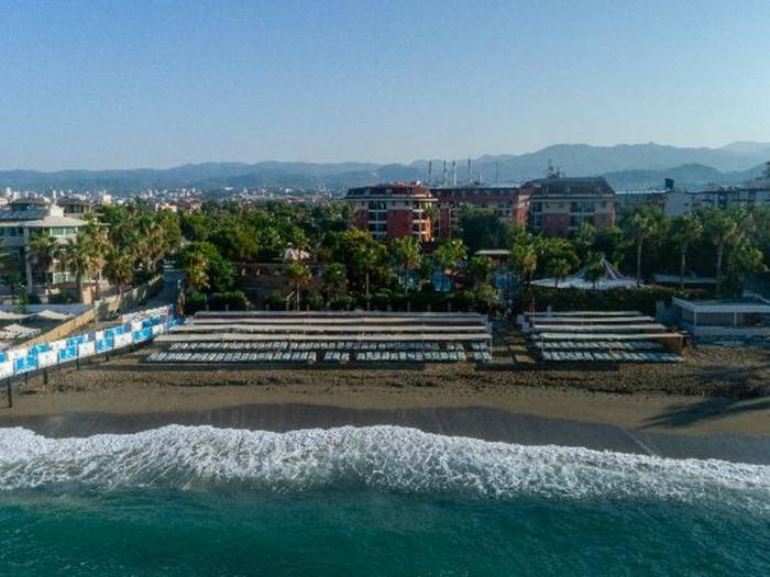 Insula Resort & Spa