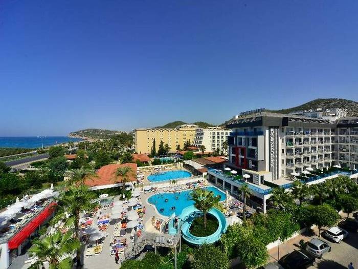 White City Beach Hotel