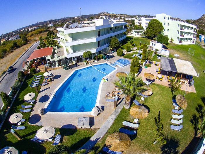 Stamos Hotel