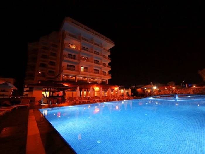 Sey Beach Hotel & Spa