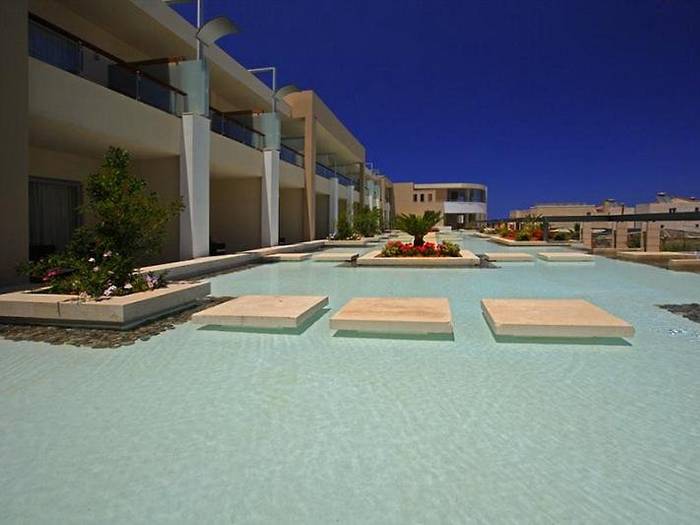 Minoa Palace Resort