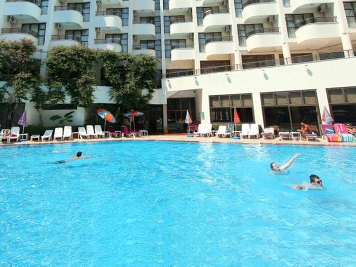 Lalila Blue Suites