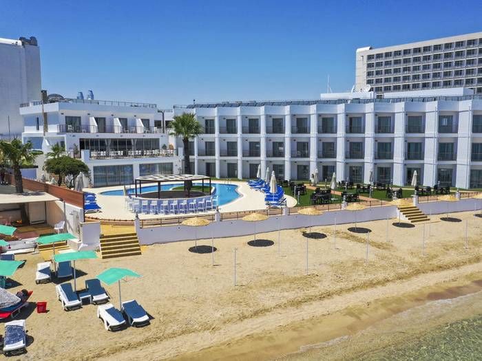 Mimoza Beach Hotel