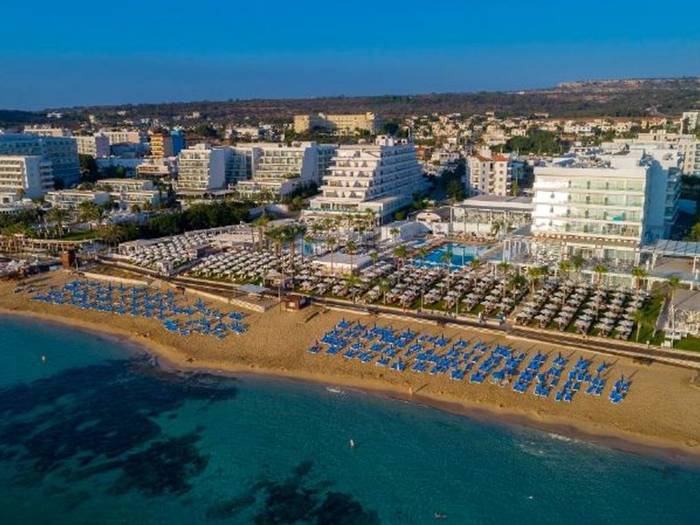 Constantinos The Great Beach Hotel