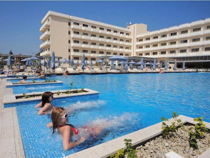 Nestor Hotel