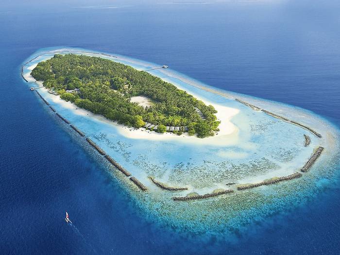 Royal Island Resort & Spa
