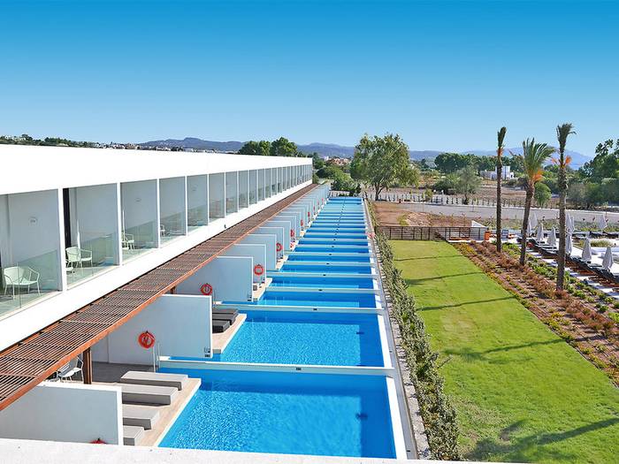 Gennadi Grand Resort