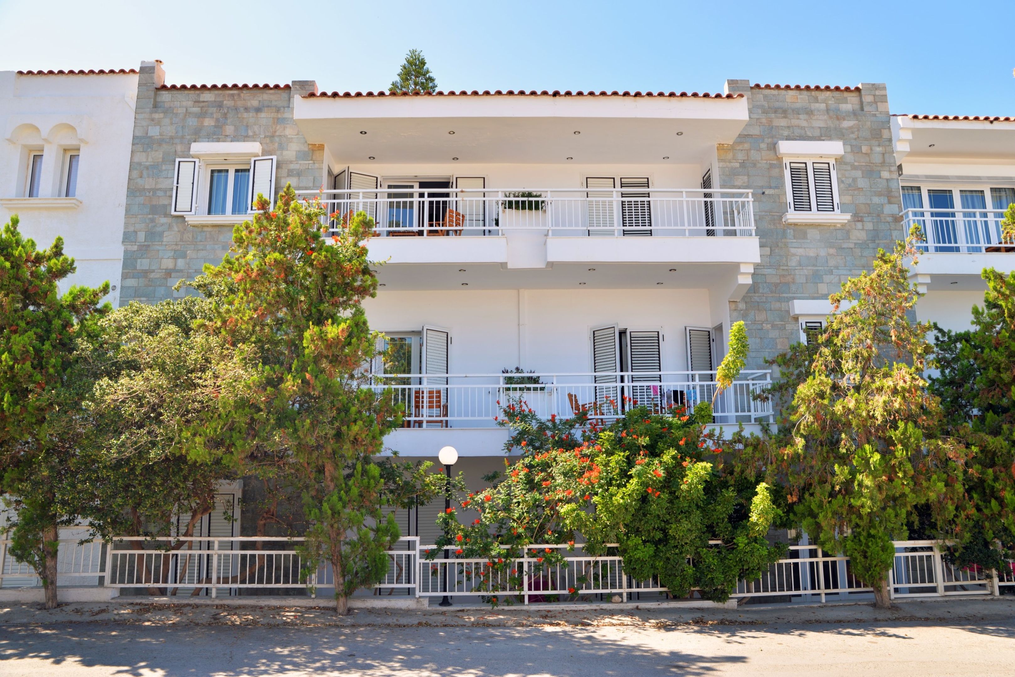 Anna Apartments