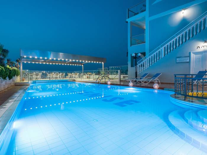 Denise Beach Hotel