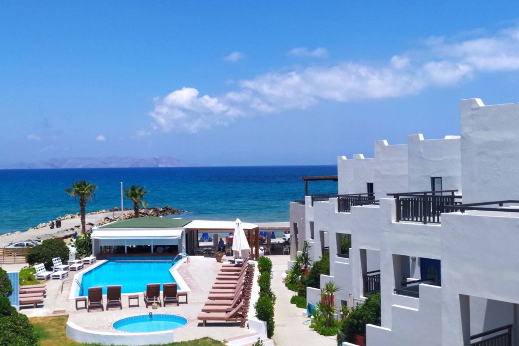 Yria Beach Hotel