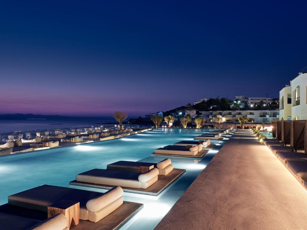 Hotel Caravel 16+ Adults Only ***** AI