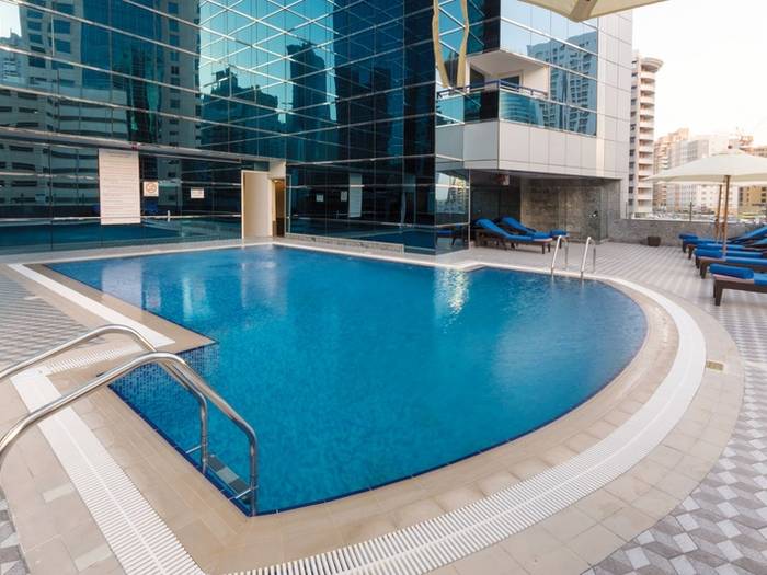 Golden Tulip Media Hotel