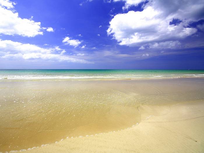 Apsara Beachfront Resort and Villa