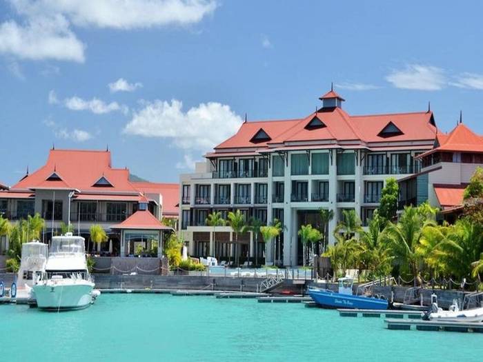 Eden Bleu Hotel