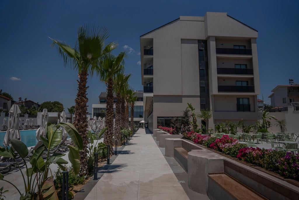 Avia Resort & Spa