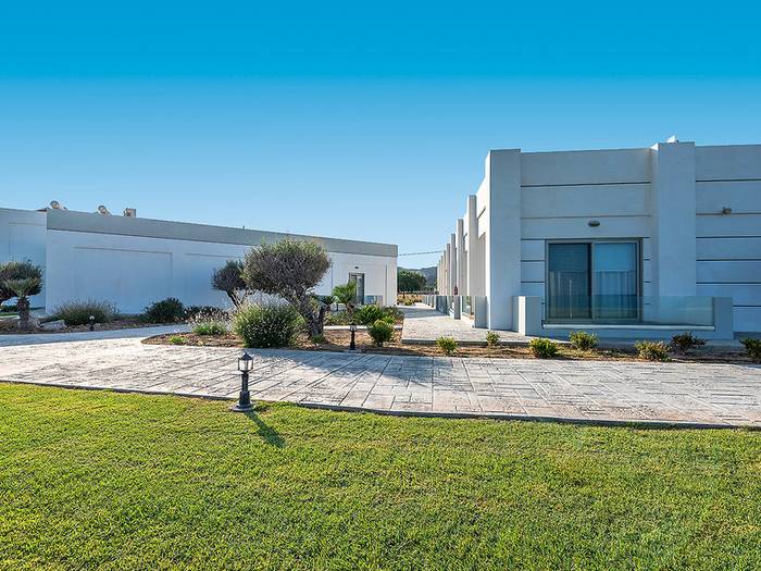 Royal Bay Suites
