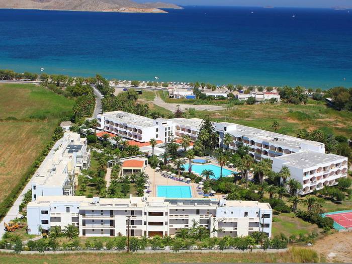 Tigaki Beach