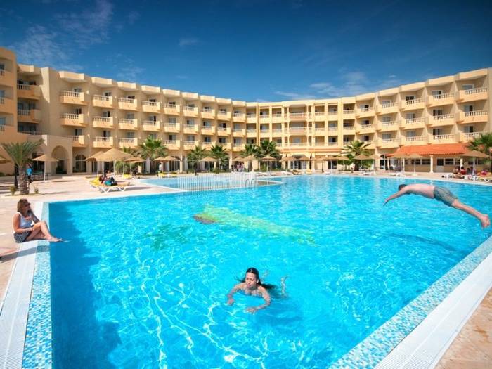 Houda Yasmine Hammamet