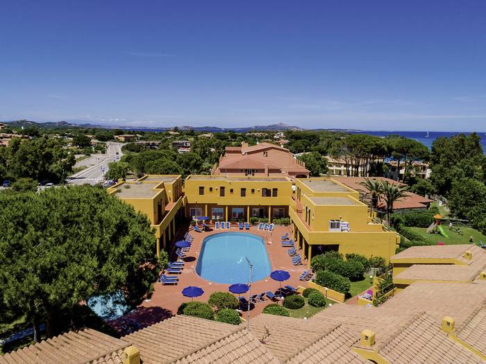 BLU HOTEL LACONIA VILLAGE