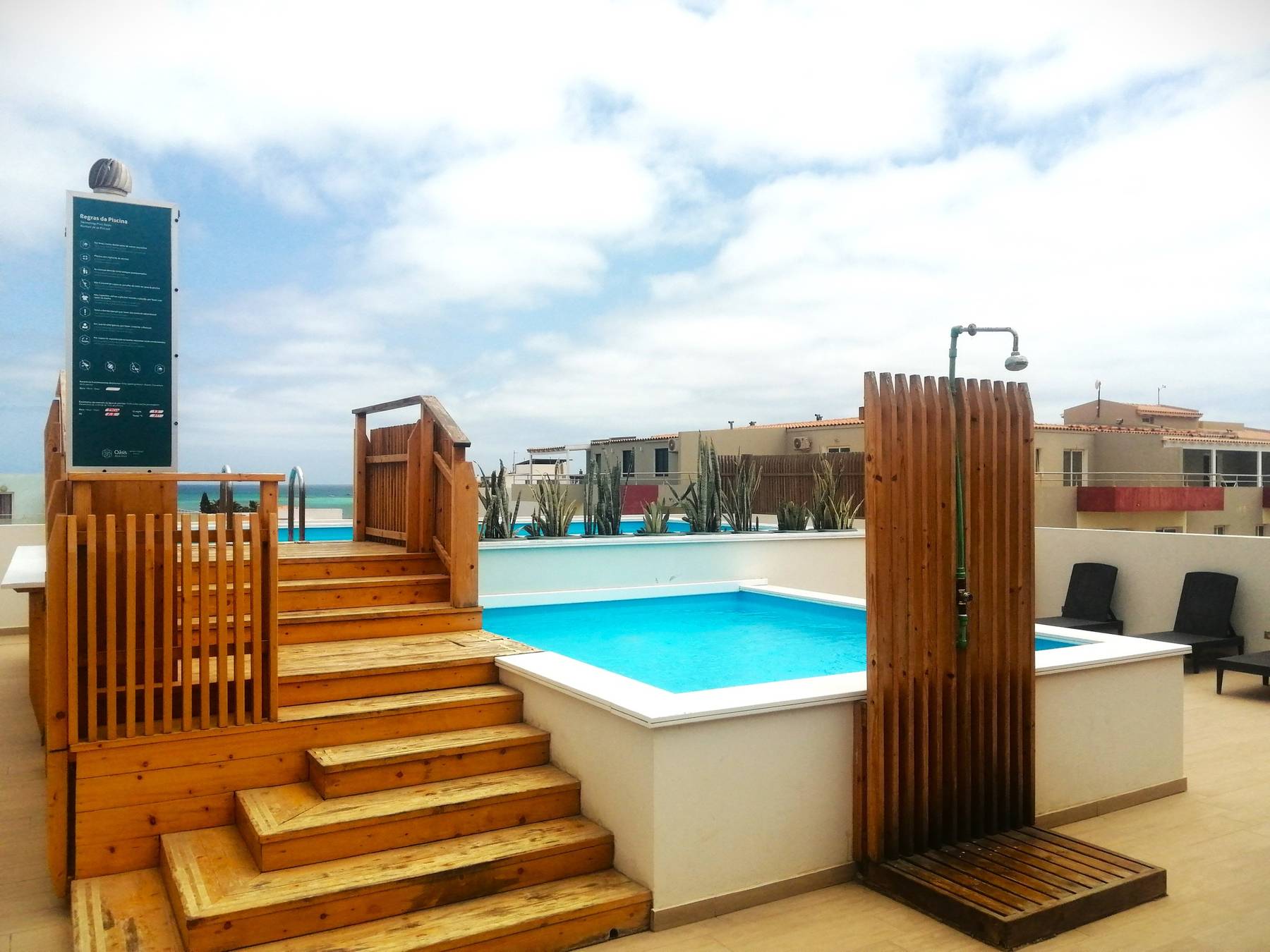 Oasis White Hotel