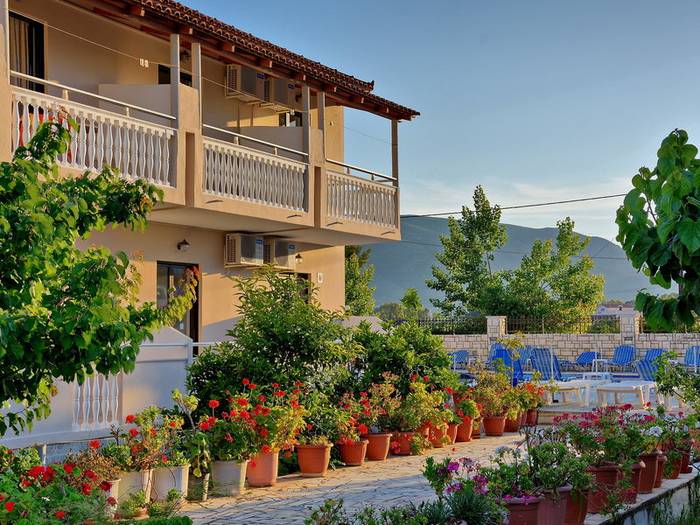Tassia hotel