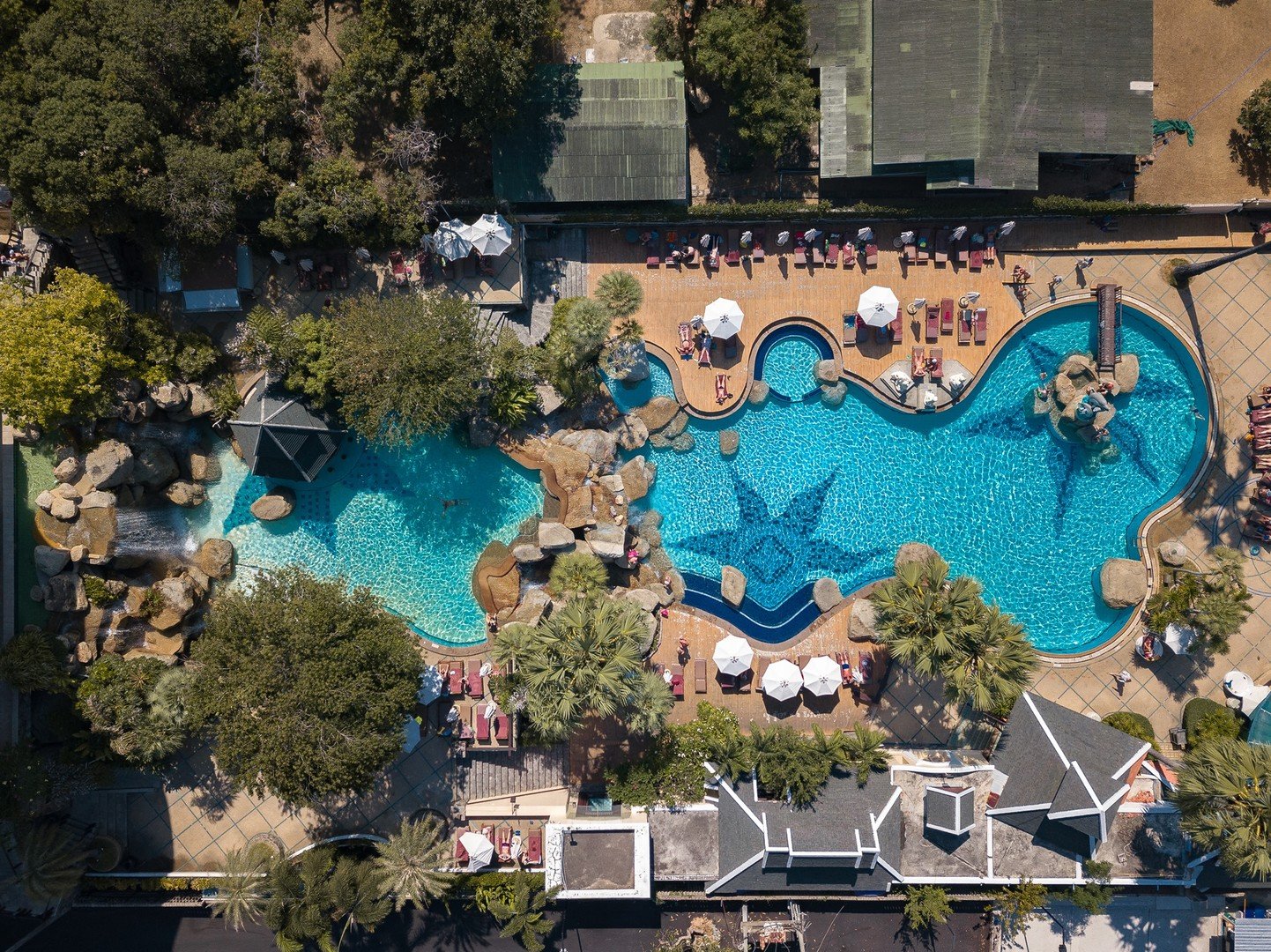 Long Beach Garden Hotel and Pavilions