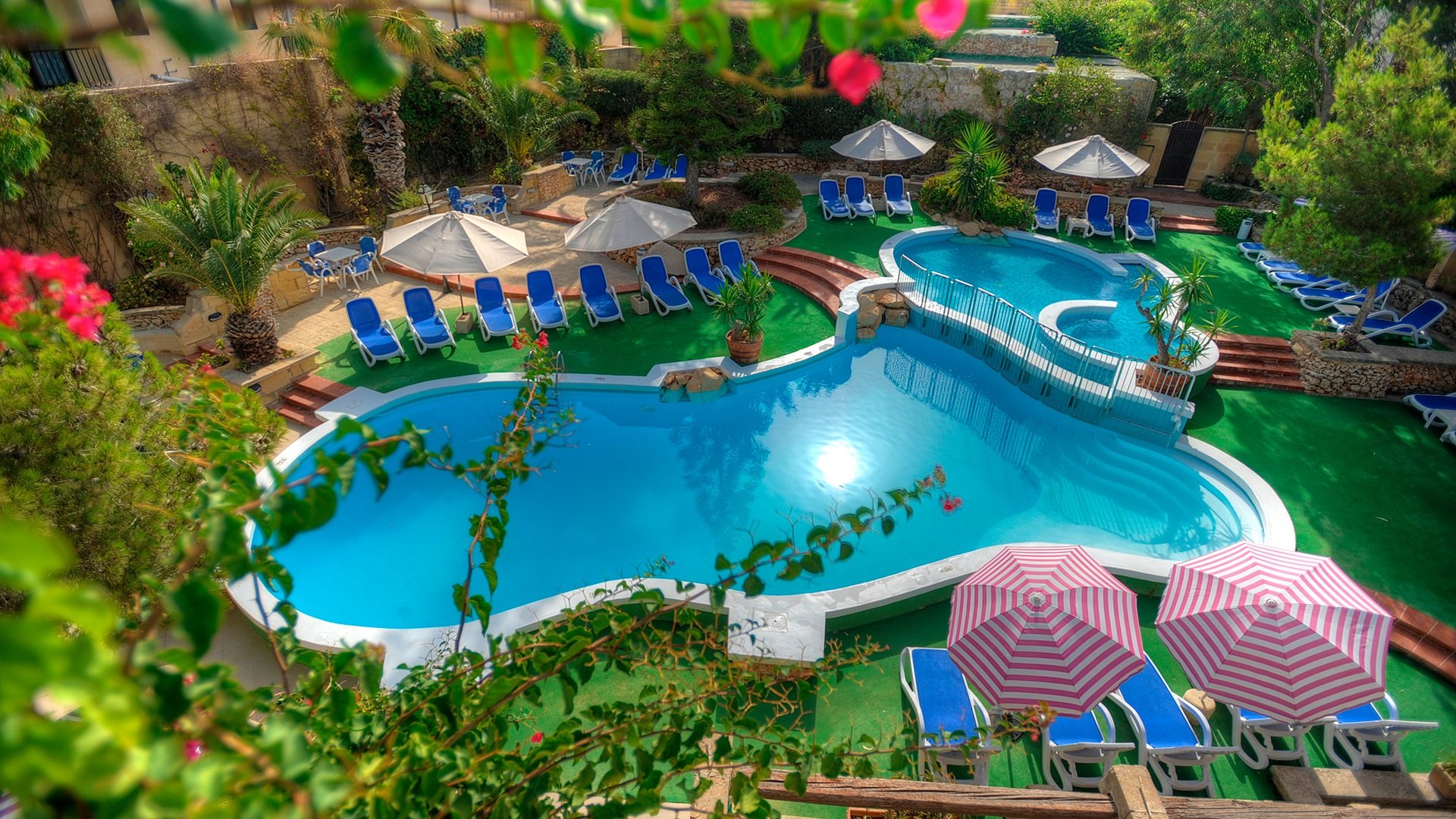 Hotel Cornucopia