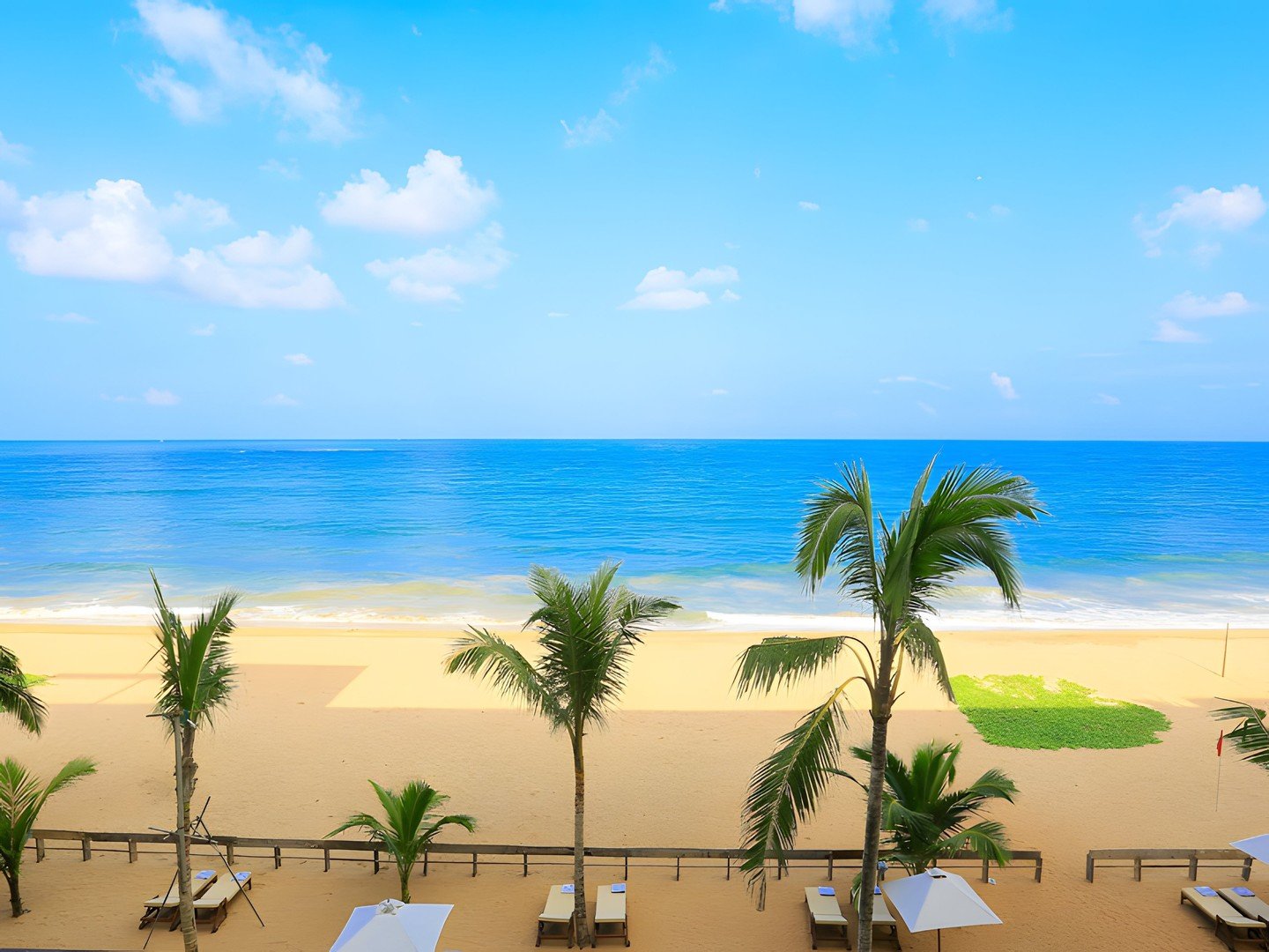 Hotel Pandanus Beach Resort & Spa