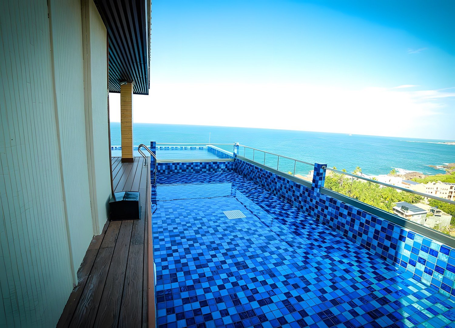 Araliya Beach Resort