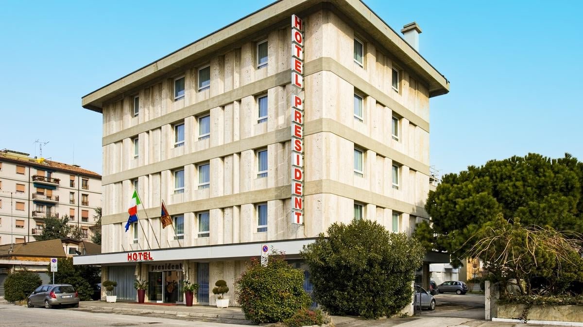 Hotel President