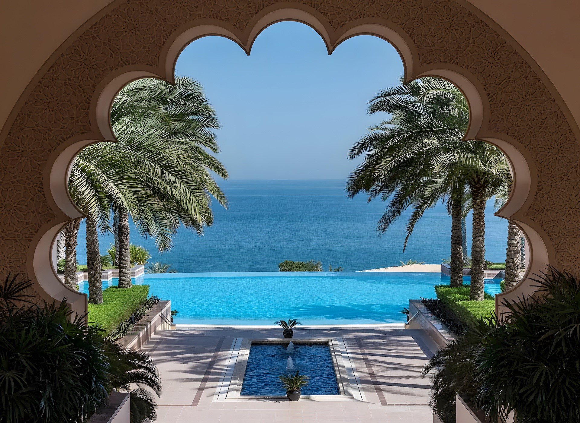 Al Husn Hotel Muscat