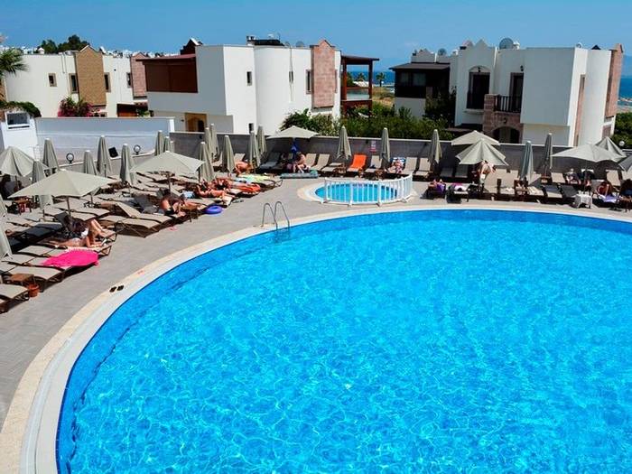 Bendis Beach Hotel