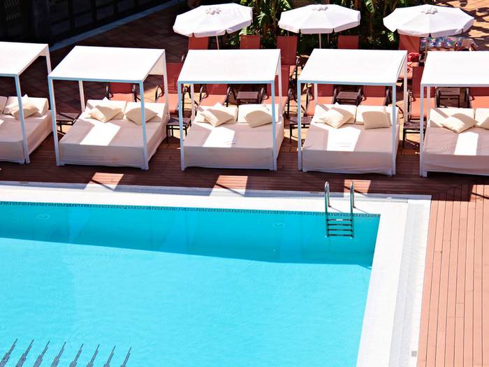 Hotel Serrano Palace