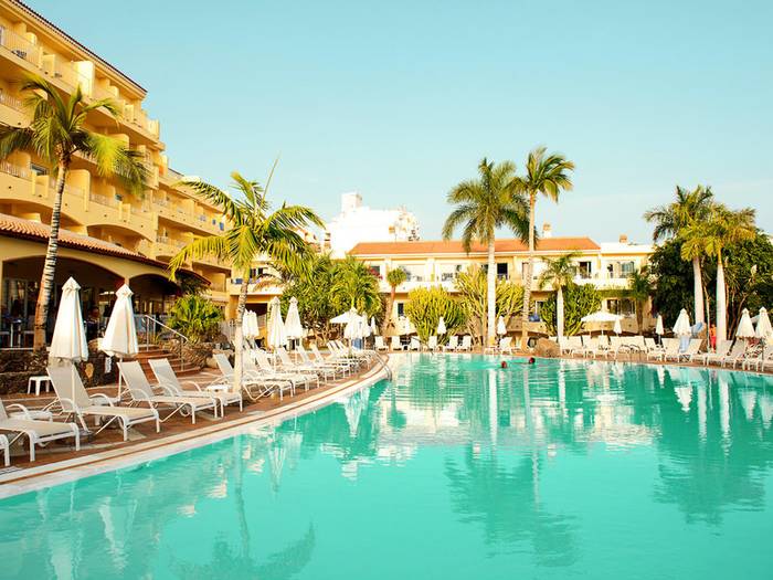 R2 Buganvilla Hotel & Spa