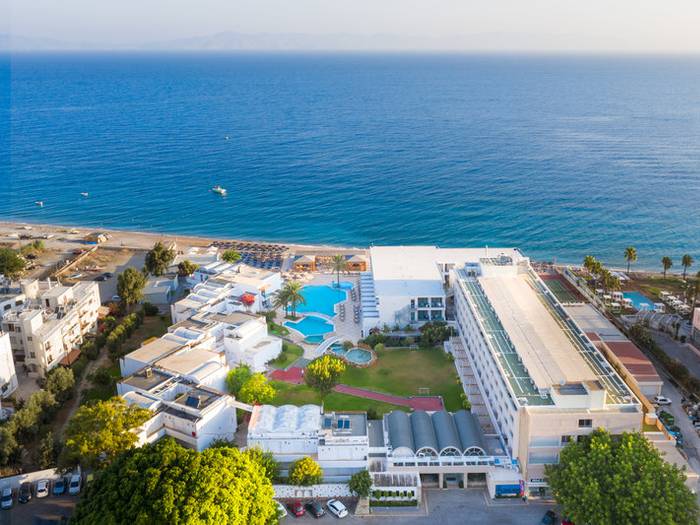 Avra Beach Resort Hotel & Bungalows