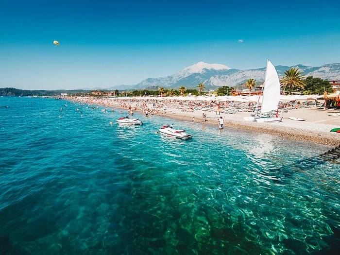 L'Oceanica Beach Resort Hotel
