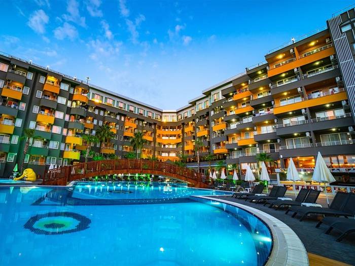 Senza Grand Santana Hotel