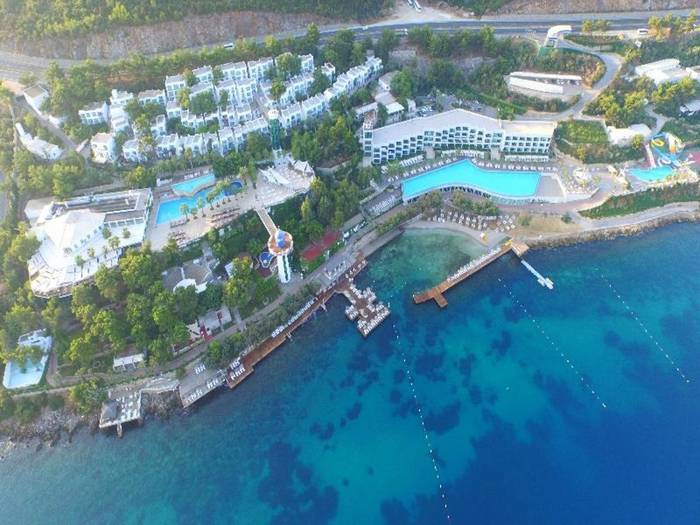Blue Dreams Resort