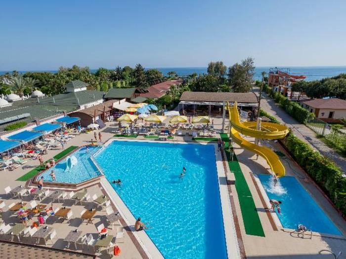 Clover Magic Park Beach Hotel