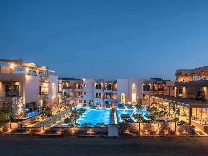 Paralos Venus Suites