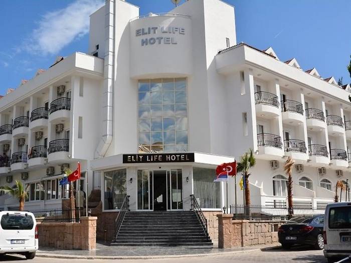 Beso Beach Hotel
