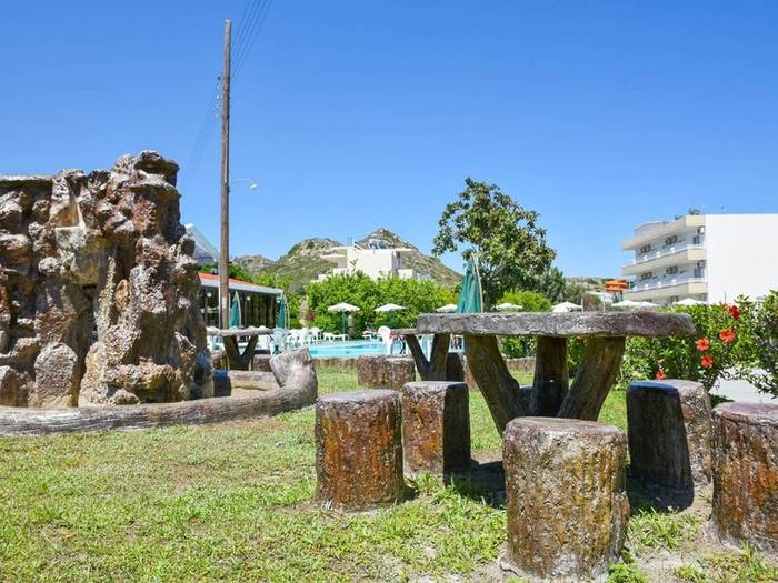 Tsampika Hotel