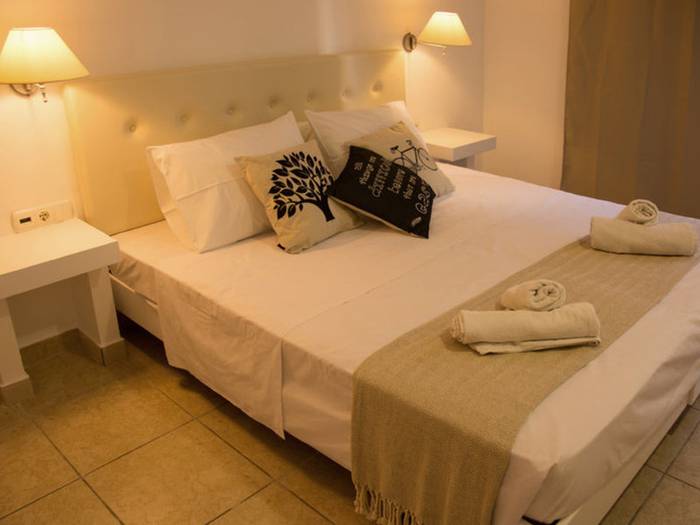 Astron Hotel