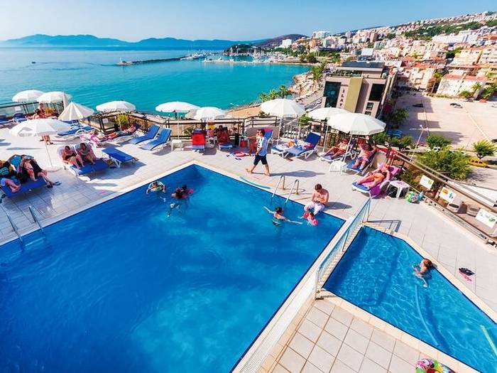 Derici Hotel