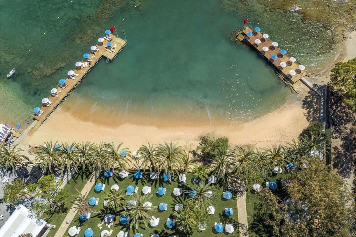 UTOPIA Resort & Residence