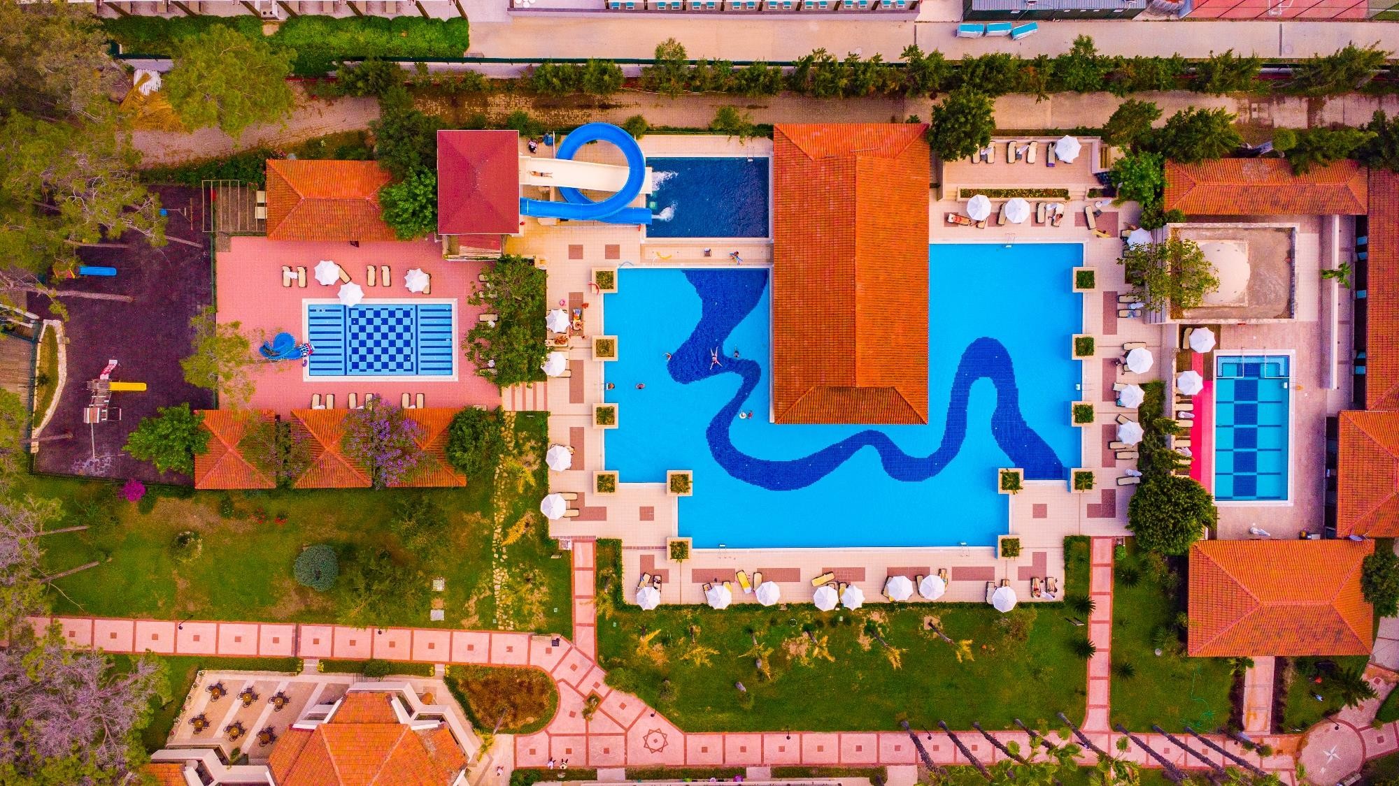 Champion Holiday Village