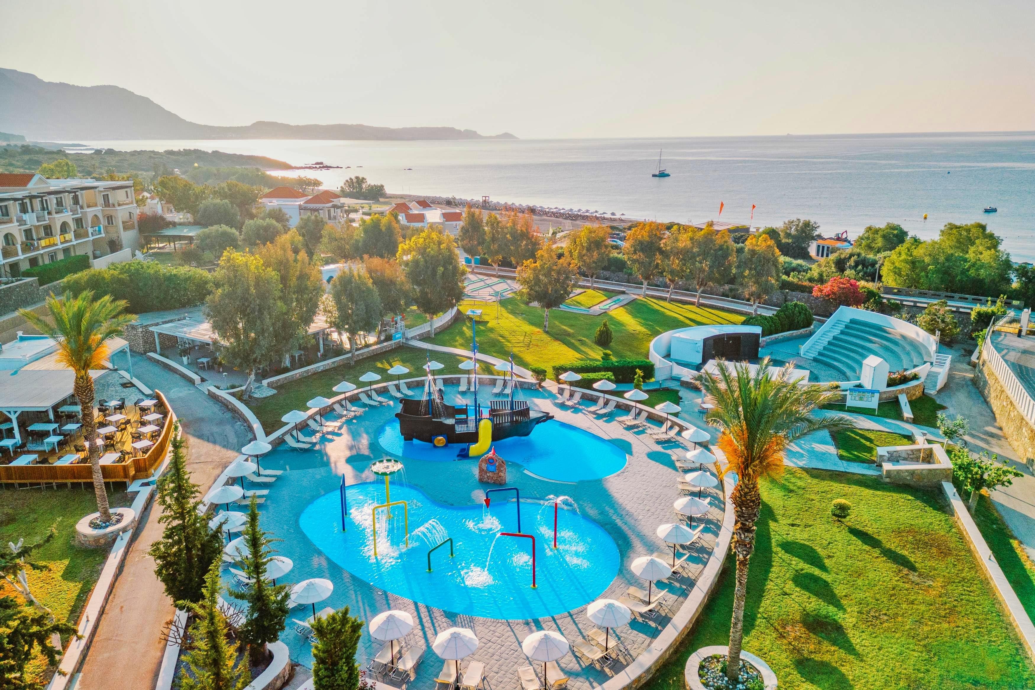 Kiotari Miraluna Beach Resort