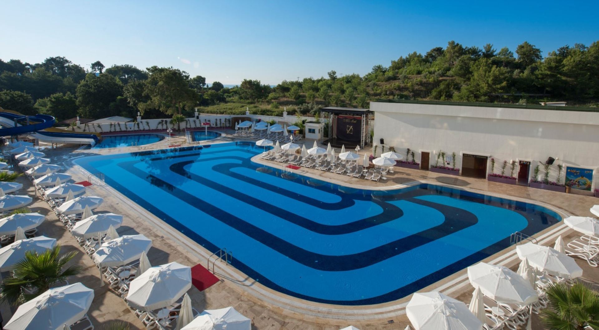 Oz SUI Resort Hotel