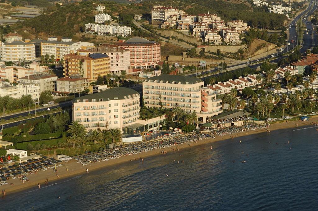 Aska Just In Beach